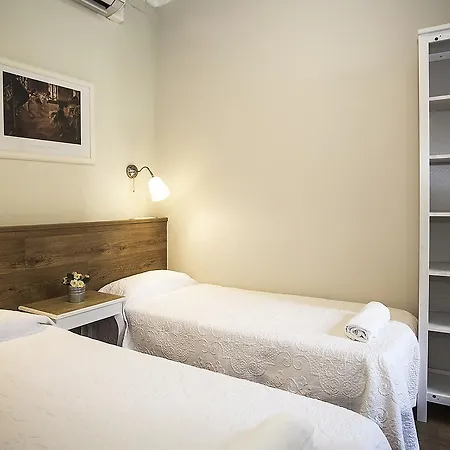 Mai & Maud Paralel Apartment